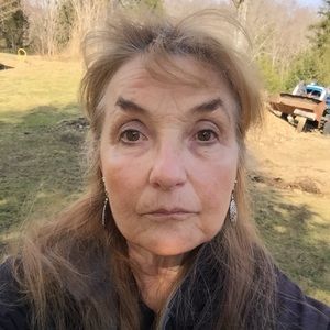 Meet your Posher, Cynthia